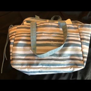 31 soft utility tote